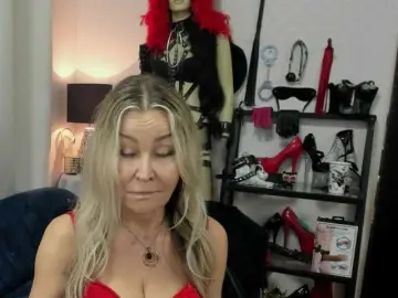 Soft-crystal  live sex cam