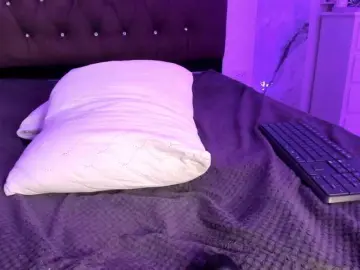Alysson-18  live sex cam