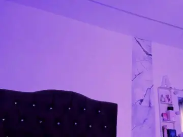 Alysson-18  live sex cam