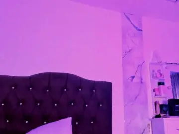 Alysson-18  live sex cam
