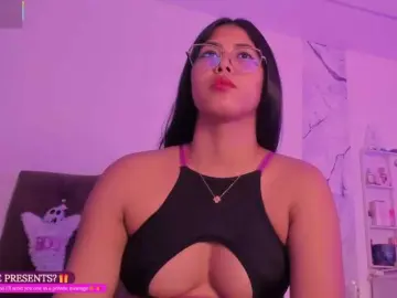 Alysson-18  live sex cam