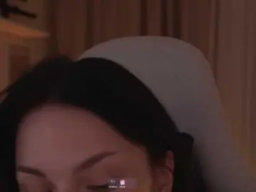 DrammaQueennnn  live sex cam