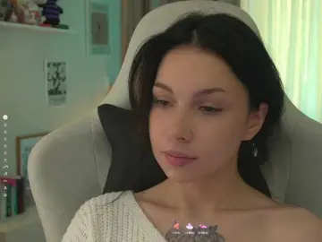 DrammaQueennnn  live sex cam