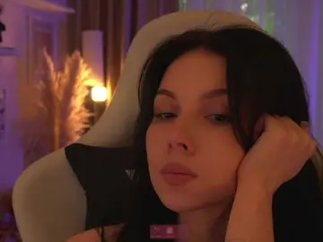 DrammaQueennnn  live sex cam