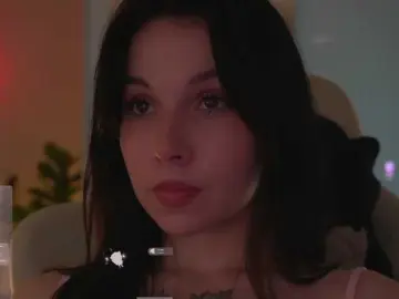DrammaQueennnn  live sex cam