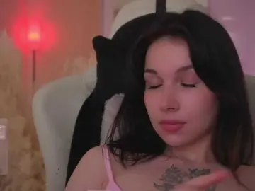 DrammaQueennnn  live sex cam