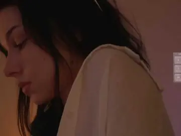 DrammaQueennnn  live sex cam