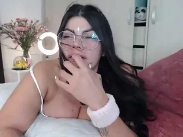 JennCroft  live sex cam