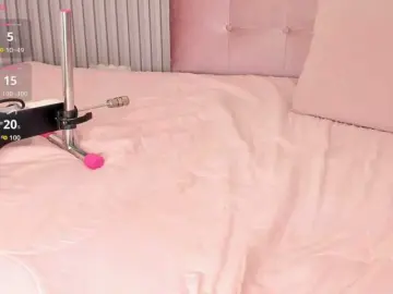 Kimiekaboom  live sex cam