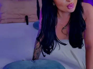 KylieKroft  live sex cam