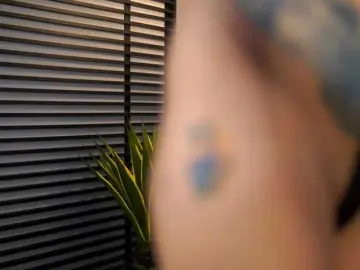 KylieKroft  live sex cam