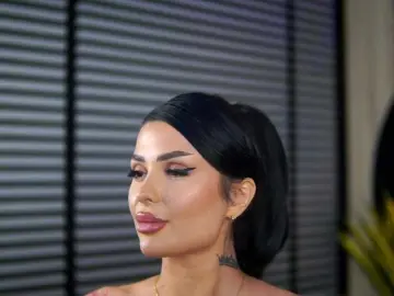 KylieKroft  live sex cam