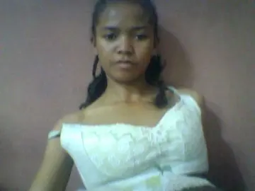 Laynah1a  live sex cam