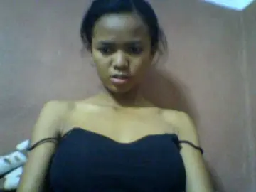 Laynah1a  live sex cam