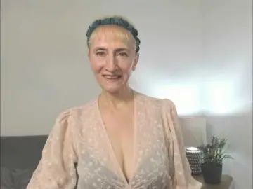 MargaretCherry  live sex cam