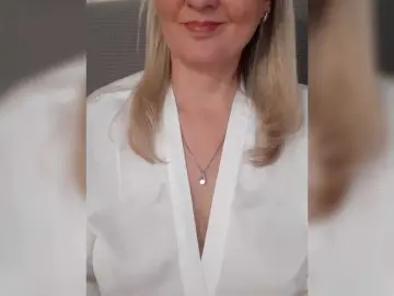 SexiestJess45  live sex cam