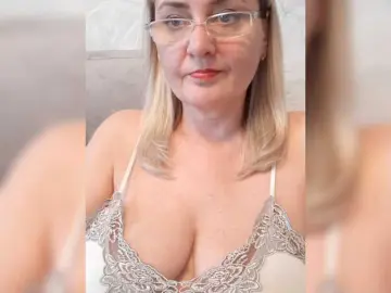 SexiestJess45  live sex cam