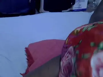 Alora-skylar  live sex cam