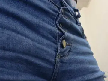 Soyemilyhanks  live sex cam