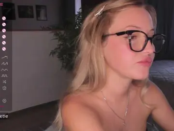 AprilCoy  live sex cam