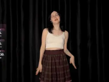 KittyNolick  live sex cam