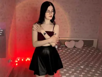 KittyNolick  live sex cam