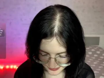 KittyNolick  live sex cam
