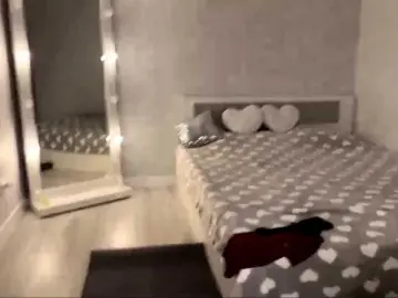 KittyNolick  live sex cam