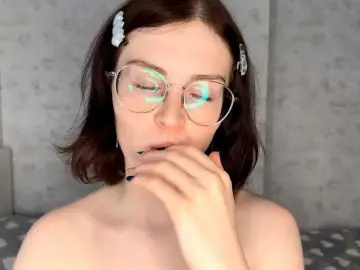 KittyNolick  live sex cam