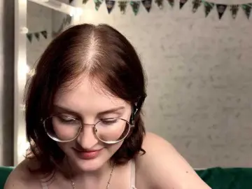 KittyNolick  live sex cam