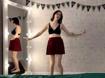 KittyNolick  live sex cam