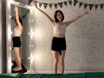 KittyNolick  live sex cam