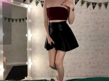 KittyNolick  live sex cam
