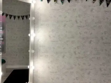 KittyNolick  live sex cam