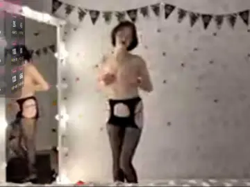 KittyNolick  live sex cam