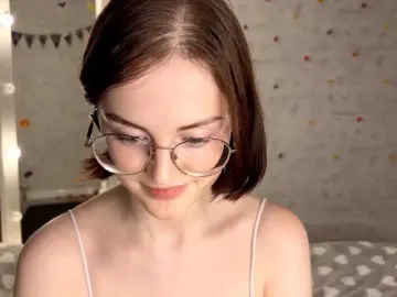 KittyNolick  live sex cam