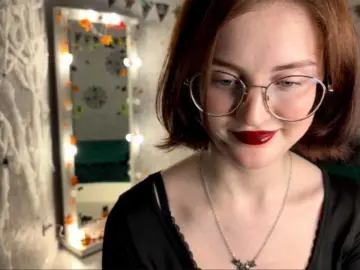 KittyNolick  live sex cam