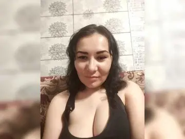 Melaniya2410  live sex cam