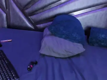 CamilleWest  live sex cam