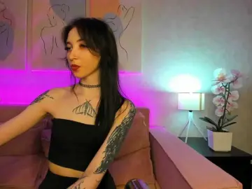Ellen-Hops  live sex cam