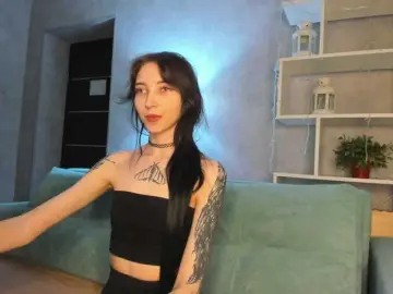 Ellen-Hops  live sex cam