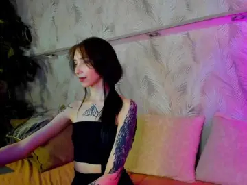 Ellen-Hops  live sex cam