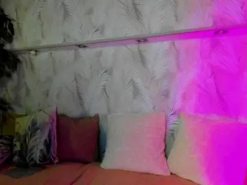 Ellen-Hops  live sex cam