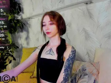 Ellen-Hops  live sex cam