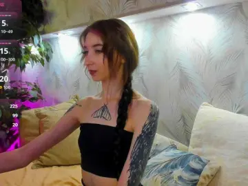 Ellen-Hops  live sex cam