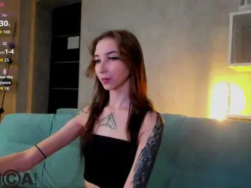 Ellen-Hops  live sex cam