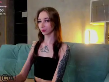Ellen-Hops  live sex cam