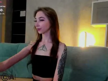 Ellen-Hops  live sex cam