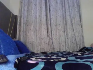 Fl0werssxoxo  live sex cam