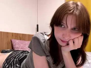 Lia-Kim  live sex cam